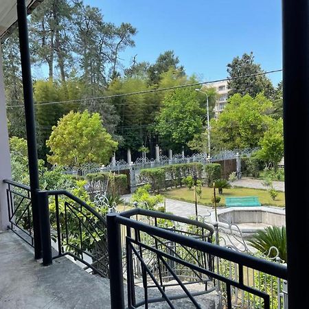 Guesthouse On Agmashenebeli 328 Kobuleti Eksteriør billede